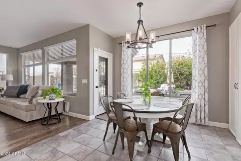 Dining - 3326 E Maplewood St, Gilbert, AZ 85297 photo 1 of 1