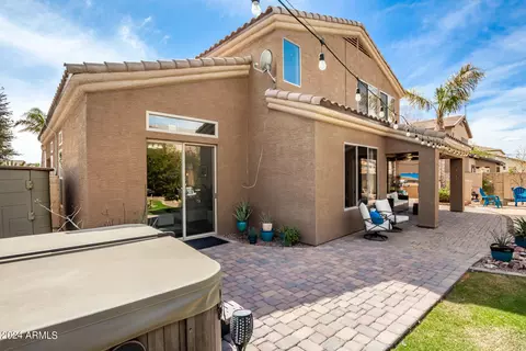 Exterior - 3326 E Maplewood St, Gilbert, AZ 85297 photo 8 of 12