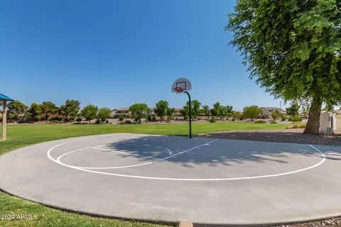 View/Area - 3326 E Maplewood St, Gilbert, AZ 85297 photo 3 of 9