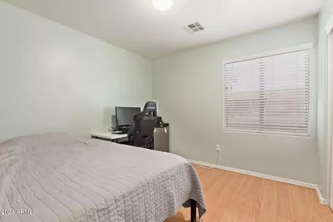 Bedroom - 3326 E Maplewood St, Gilbert, AZ 85297 photo 6 of 7