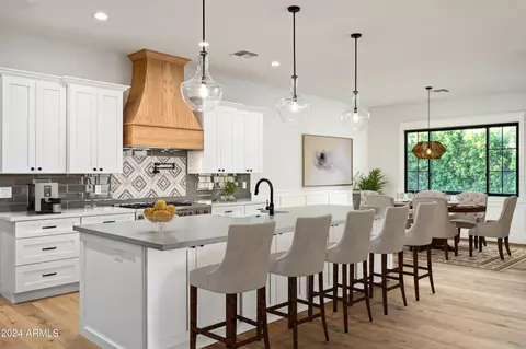 Kitchen - 4164 E Camelback Rd, Phoenix, AZ 85018 photo 2 of 3