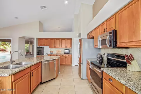 Kitchen - 6510 E Omega St, Mesa, AZ 85215 photo 4 of 4