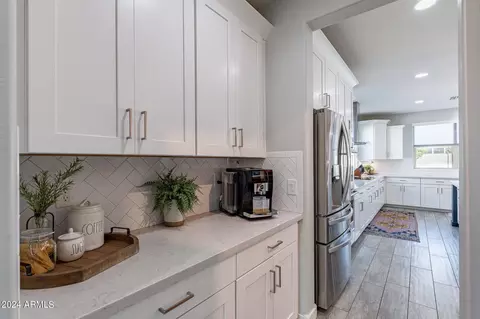 Kitchen - 5231 S Verde --, Mesa, AZ 85212 photo 1 of 7