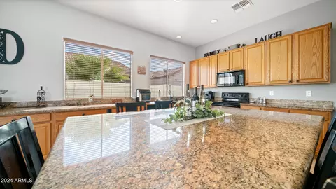 Kitchen - 10256 E Posada Ave, Mesa, AZ 85212 photo 4 of 7