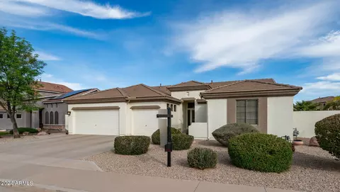 Exterior - 10256 E Posada Ave, Mesa, AZ 85212 photo 10 of 10