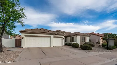 Exterior - 10256 E Posada Ave, Mesa, AZ 85212 photo 9 of 10