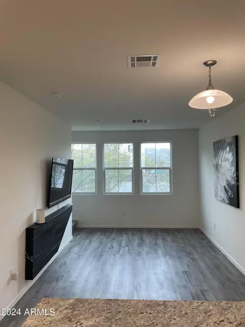 2309 E Hidalgo Ave, Phoenix, AZ 85040 photo 5