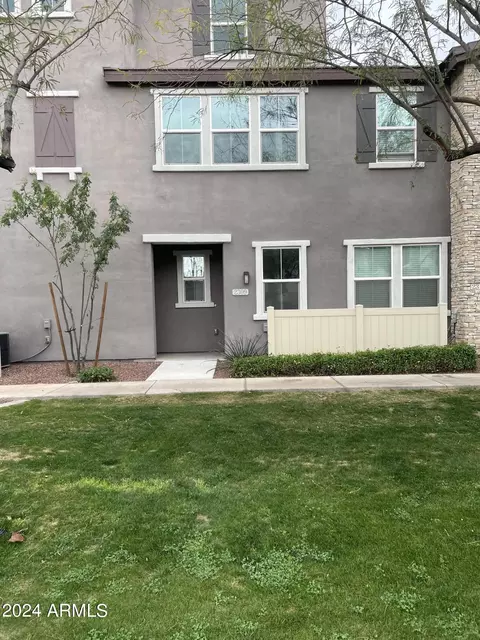2309 E Hidalgo Ave, Phoenix, AZ 85040 photo 2