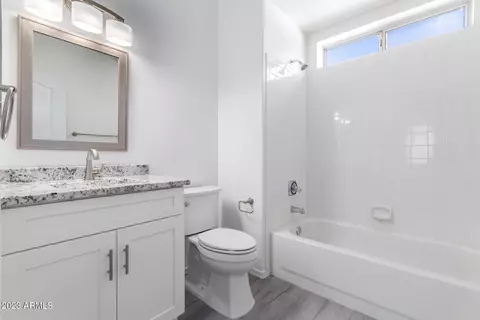 Bath - 1914 E Kings Ave, Phoenix, AZ 85022 photo 4 of 5