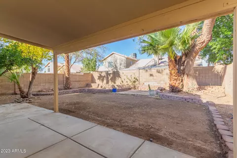Exterior - 1914 E Kings Ave, Phoenix, AZ 85022 photo 6 of 8