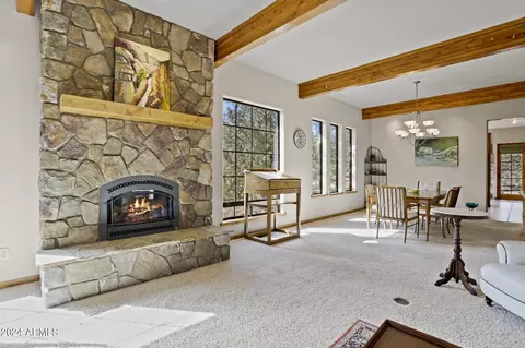 Living - 931 E Highline Dr, Payson, AZ 85541 photo 3 of 5