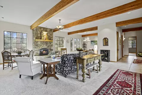 Dining - 931 E Highline Dr, Payson, AZ 85541 photo 3 of 6