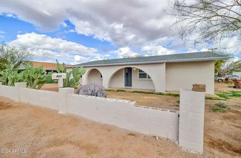 502 W 10th St, Eloy, AZ 85131