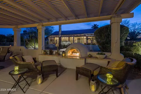 20460 N Palm Canyon Dr, Surprise, AZ 85374