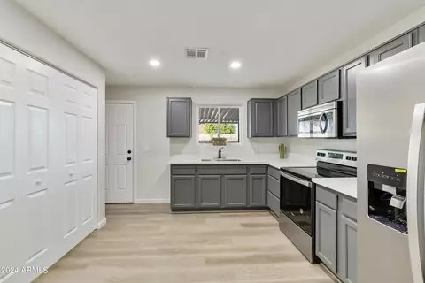 Kitchen - 65 W 16th Ave, Apache Junction, AZ 85120 photo 1 of 5