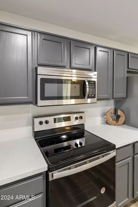 Kitchen - 65 W 16th Ave, Apache Junction, AZ 85120 photo 4 of 5