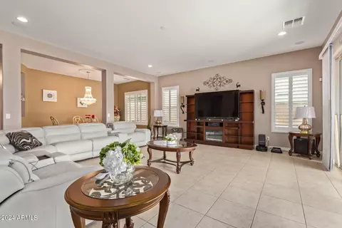 Living - 2365 Everglade Ln, Gilbert, AZ 85298 photo 2 of 3