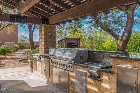 Exterior - 2920 E Cloud Rd, Cave Creek, AZ 85331 photo 6 of 12