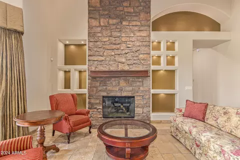 Living - 2920 E Cloud Rd, Cave Creek, AZ 85331 photo 1 of 4