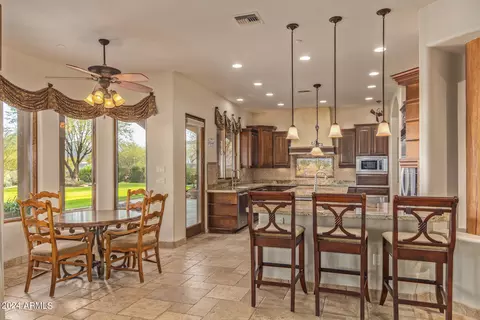Kitchen - 2920 E Cloud Rd, Cave Creek, AZ 85331 photo 3 of 5