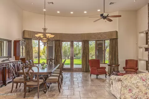 Dining - 2920 E Cloud Rd, Cave Creek, AZ 85331 photo 1 of 2