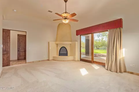 Living - 2920 E Cloud Rd, Cave Creek, AZ 85331 photo 4 of 4
