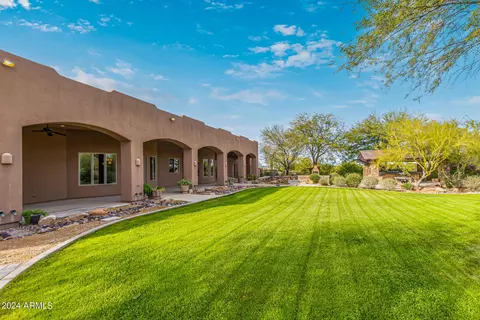 Exterior - 2920 E Cloud Rd, Cave Creek, AZ 85331 photo 2 of 12