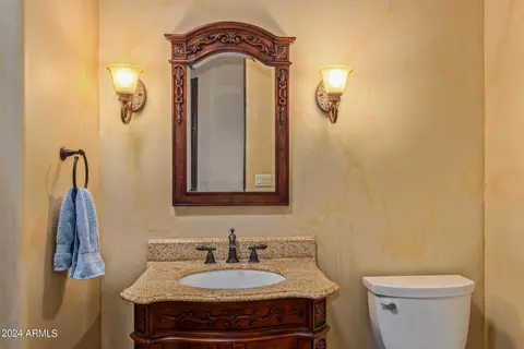 Bath - 2920 E Cloud Rd, Cave Creek, AZ 85331 photo 1 of 7