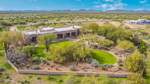 View/Area - 2920 E Cloud Rd, Cave Creek, AZ 85331 photo 3 of 18