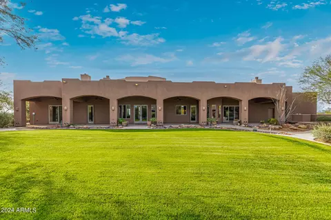 Exterior - 2920 E Cloud Rd, Cave Creek, AZ 85331 photo 3 of 12