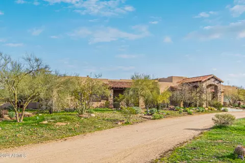 View/Area - 2920 E Cloud Rd, Cave Creek, AZ 85331 photo 1 of 18