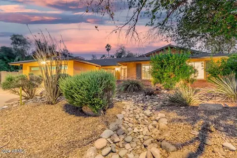 2731 W Onza Cir, Mesa, AZ 85202