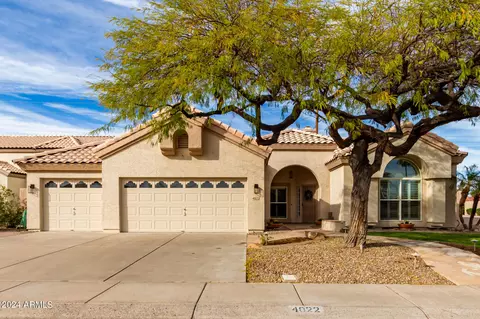 4022 E Goldfinch Gate Ln, Phoenix, AZ 85044