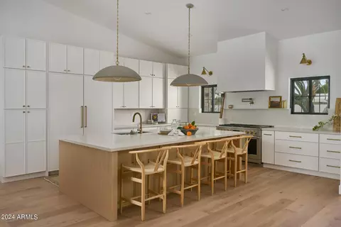 Kitchen - 4817 N 35th Way, Phoenix, AZ 85018 photo 1 of 5