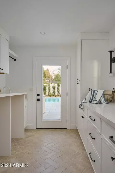 Other - 4817 N 35th Way, Phoenix, AZ 85018 photo 2 of 3