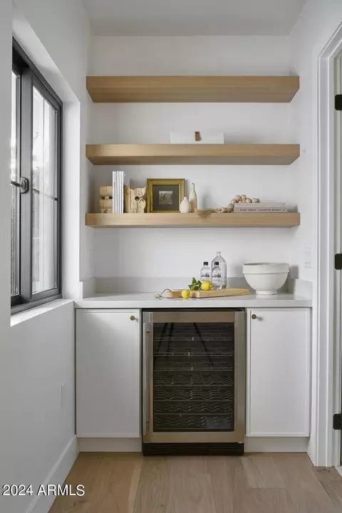 Kitchen - 4817 N 35th Way, Phoenix, AZ 85018 photo 5 of 5