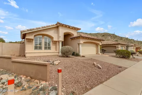 Exterior - 2402 E Mountain Vista Dr, Phoenix, AZ 85048 photo 3 of 9
