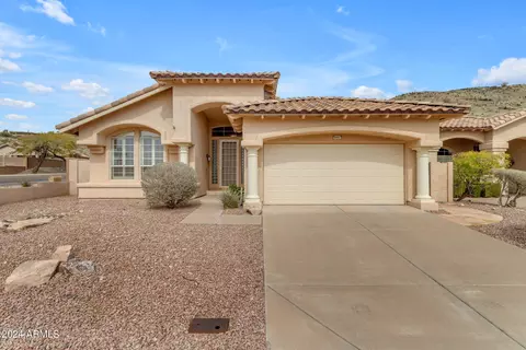2402 E Mountain Vista Dr, Phoenix, AZ 85048