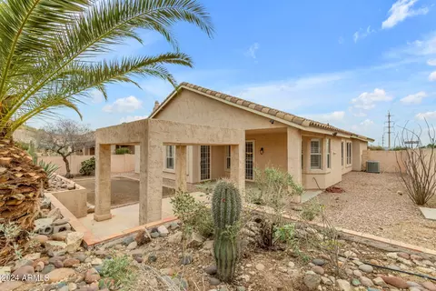 Exterior - 2402 E Mountain Vista Dr, Phoenix, AZ 85048 photo 6 of 9