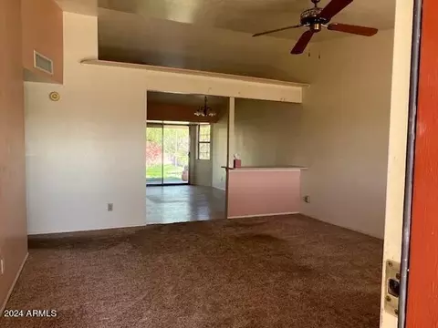 1326 E Shangri La Rd, Phoenix, AZ 85020 photo 3