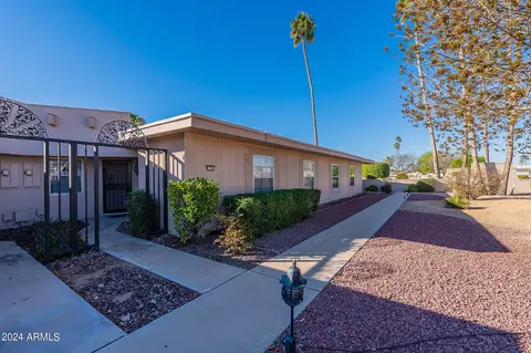 17203 N 107th Ave, Sun City, AZ 85373