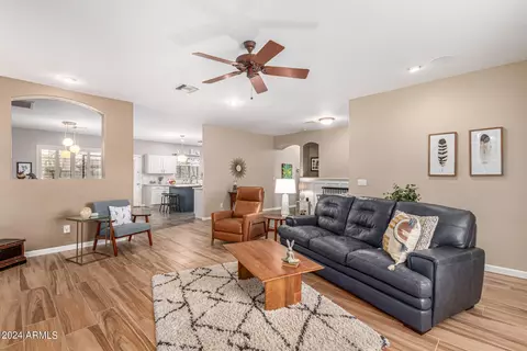 Living - 22107 S 155th Pl, Gilbert, AZ 85298 photo 2 of 4