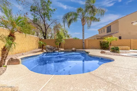 Exterior - 3707 S Vineyard Ave, Gilbert, AZ 85297 photo 10 of 19