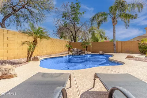 Exterior - 3707 S Vineyard Ave, Gilbert, AZ 85297 photo 3 of 19