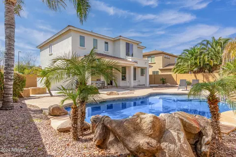 Exterior - 3707 S Vineyard Ave, Gilbert, AZ 85297 photo 6 of 19