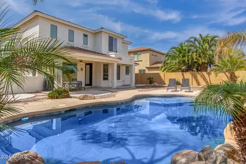 Exterior - 3707 S Vineyard Ave, Gilbert, AZ 85297 photo 7 of 19