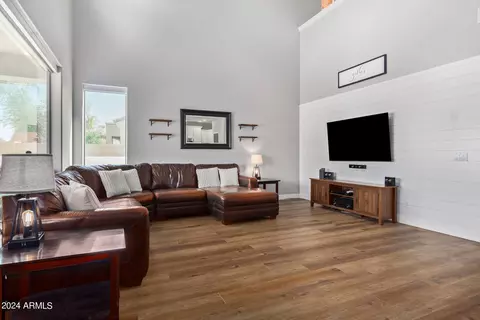 Living - 3707 S Vineyard Ave, Gilbert, AZ 85297 photo 3 of 7
