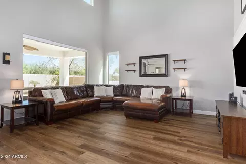 Living - 3707 S Vineyard Ave, Gilbert, AZ 85297 photo 2 of 7