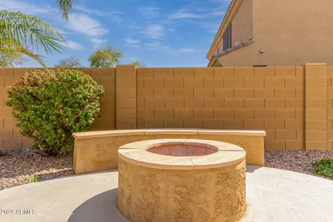 Exterior - 3707 S Vineyard Ave, Gilbert, AZ 85297 photo 12 of 19