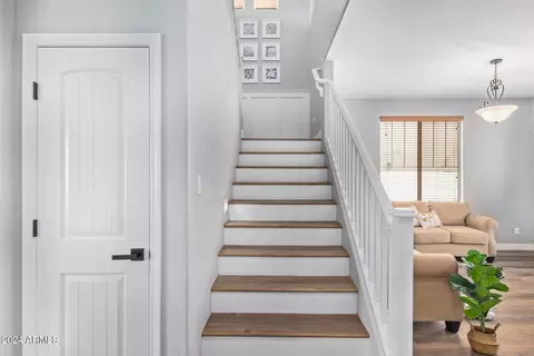 Entry Way - 3707 S Vineyard Ave, Gilbert, AZ 85297 photo 1 of 3